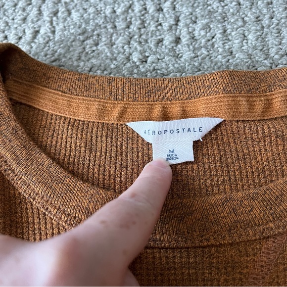 NWOT Men's Aeropostale Waffle Style Long Sleeve size Medium in Burnt Orange - Picture 2 of 4